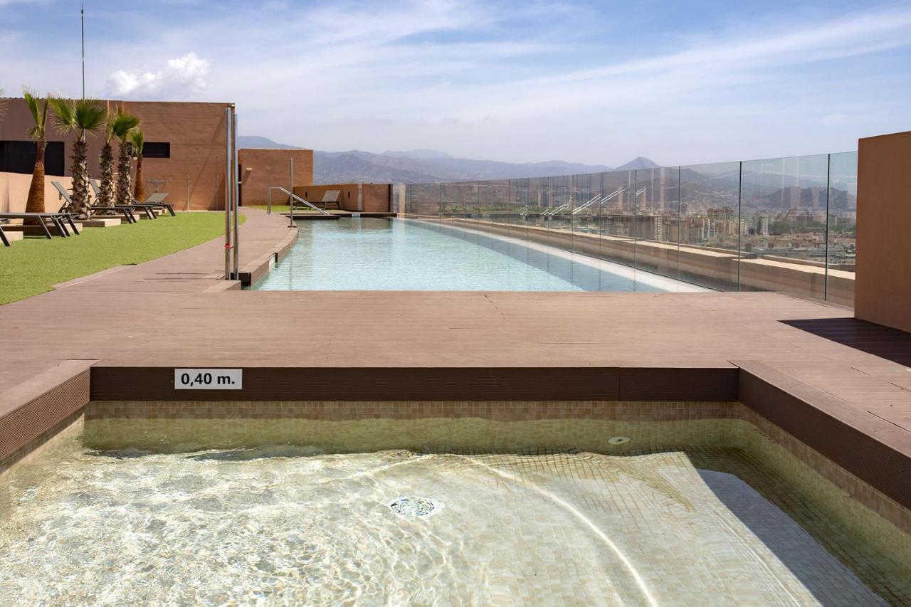 -Malagasunapts-Skygarden Teatinos Pool Playground מראה חיצוני תמונה